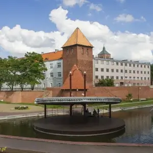 Braniewo miejskie mury obronne wieża Klesza oraz baszty muru zewnętrznego
